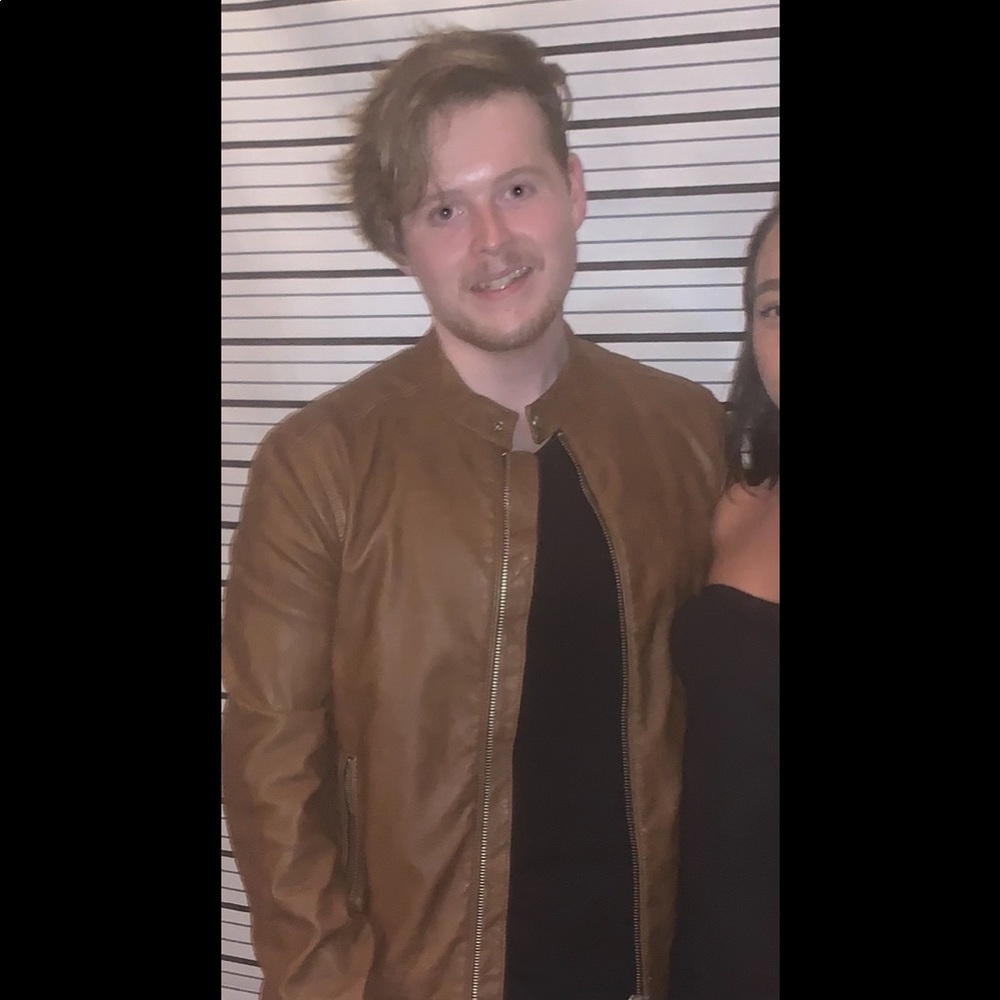 Meet your Posher, Frankie Jay